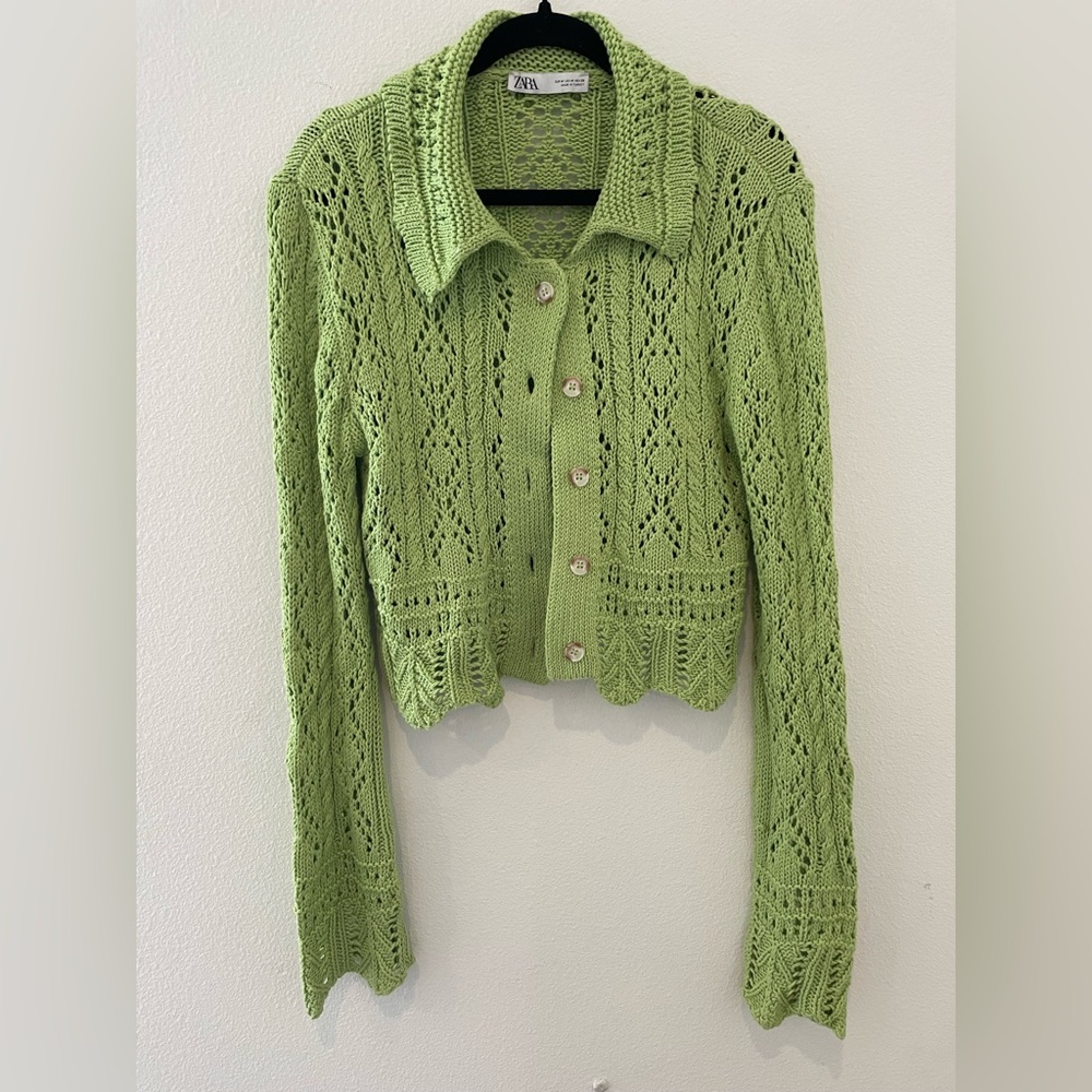 LIME GREEN KNIT SWEATER